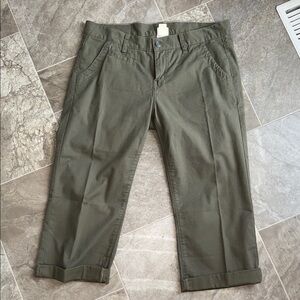 MEC organic cotton Olive Green cargo capri hiking pants like new